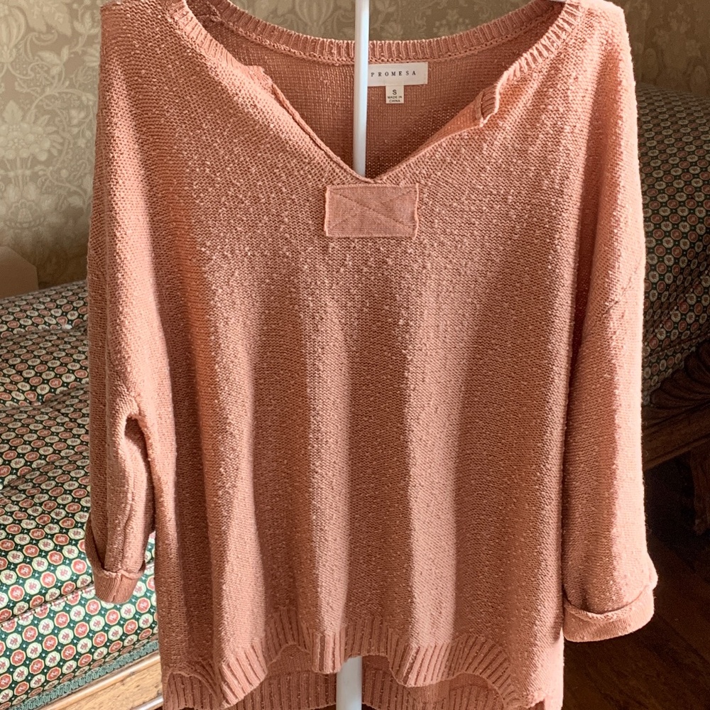 Promesa wide sleeve muted burnt orange sweater. NWOT. Retail 55